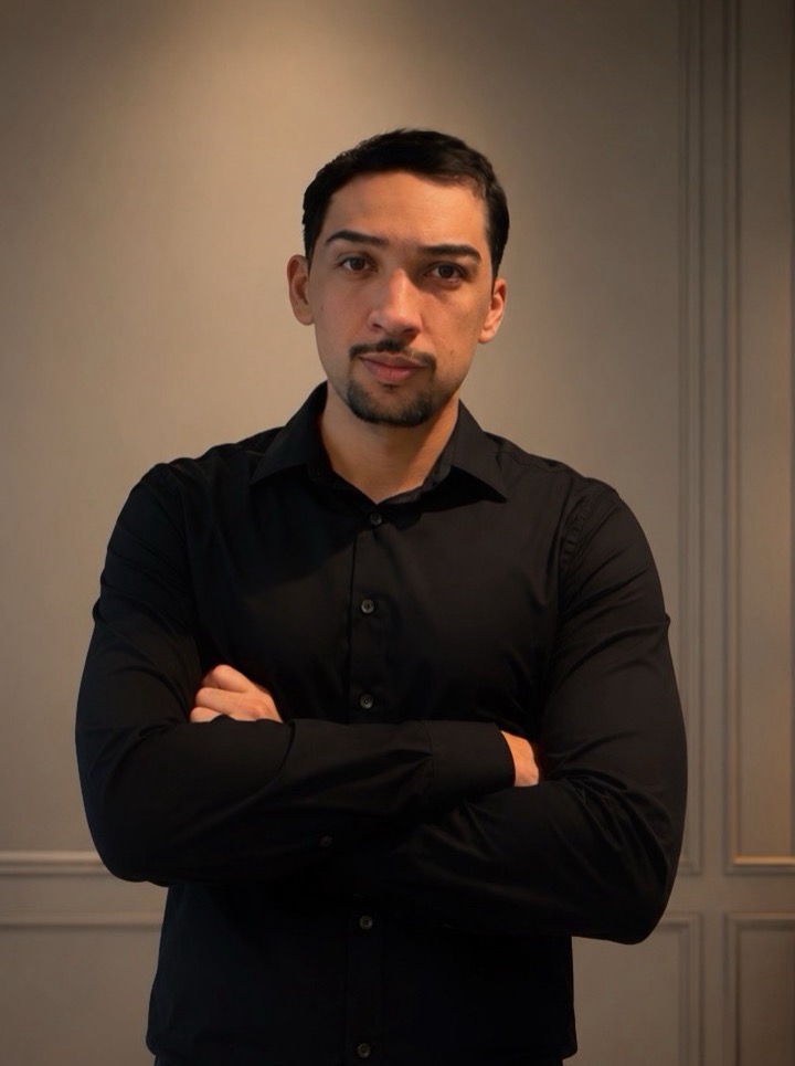 Eric C. Taveiros